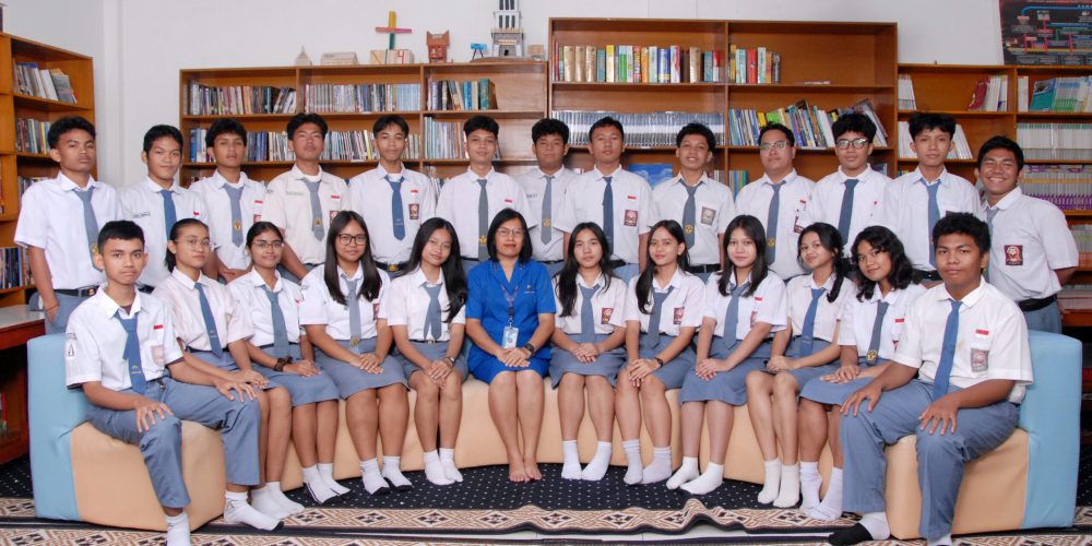 (c)2009 by nainggolan.alex@gmail.com